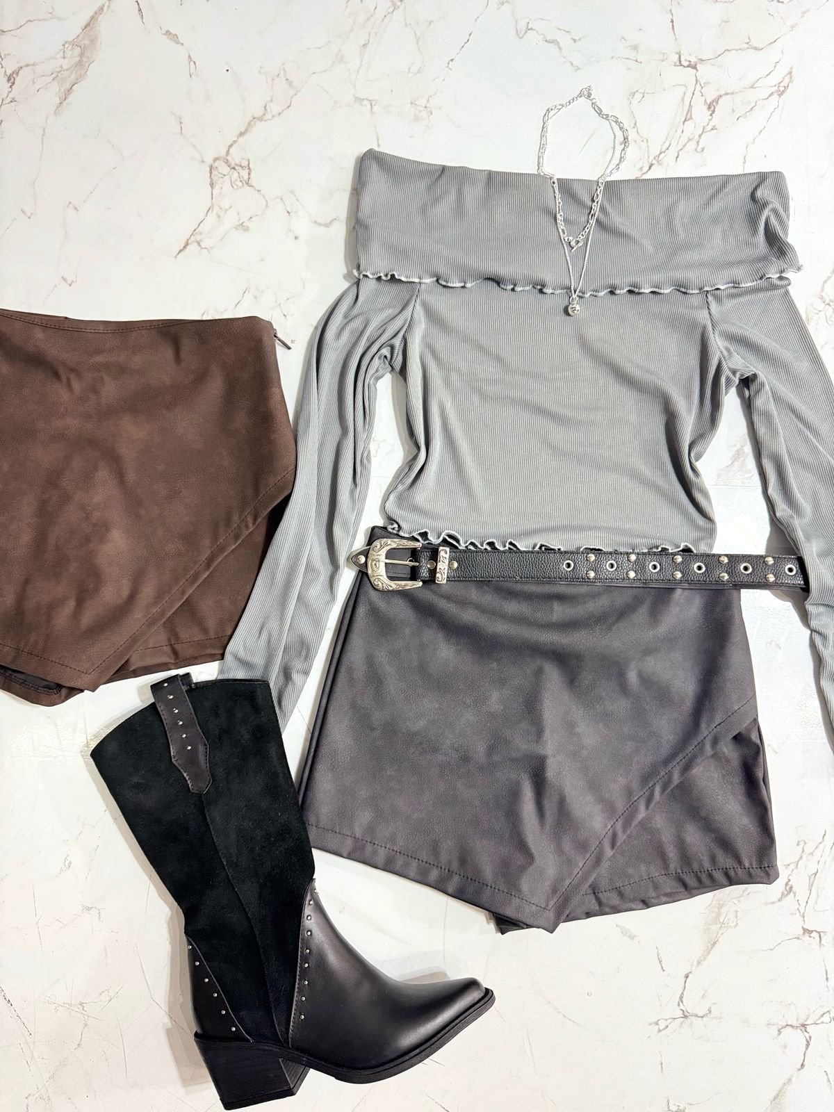 Skort cierre Solapa Cruzada Cuerina Vintage