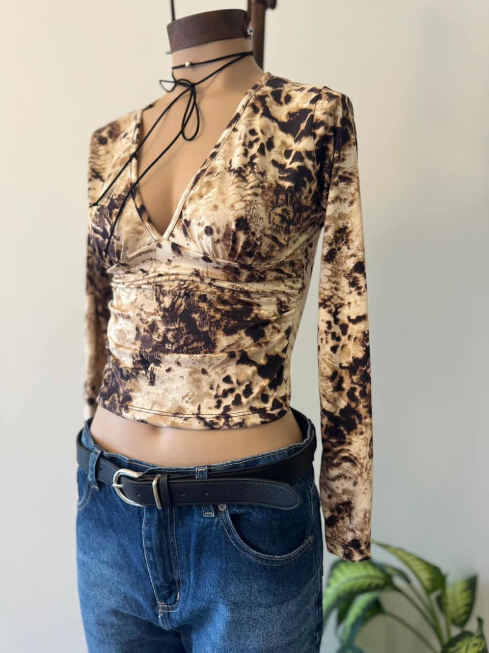 Top V cintura fruncida Modal print