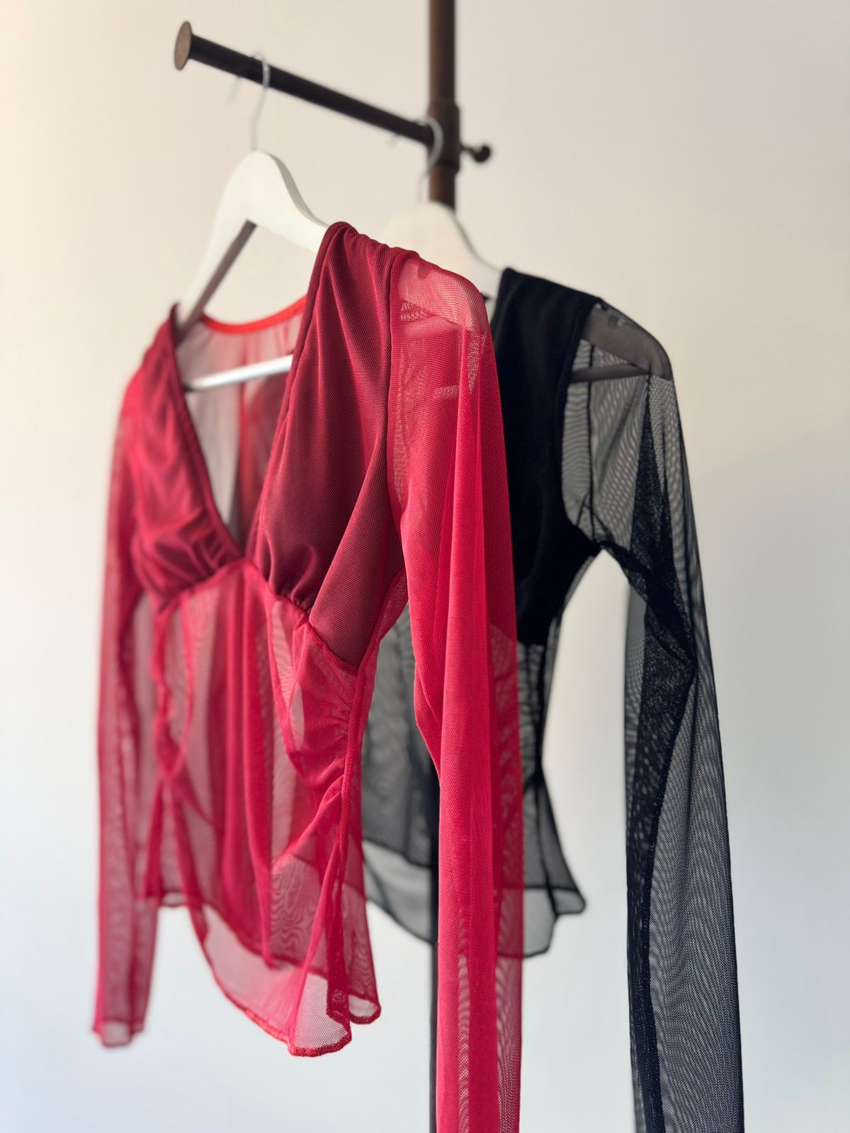 Top V noche pechera forrada Tul liso