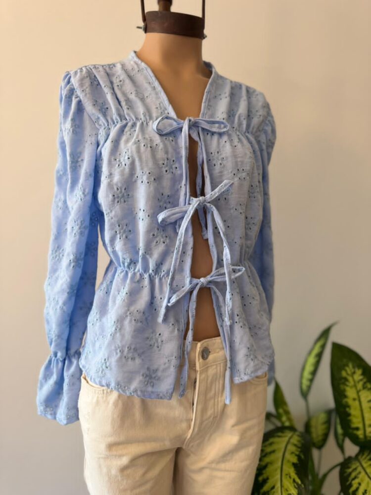 Blusa M/L Tiras “BELLA” Broderie - Imagen 2