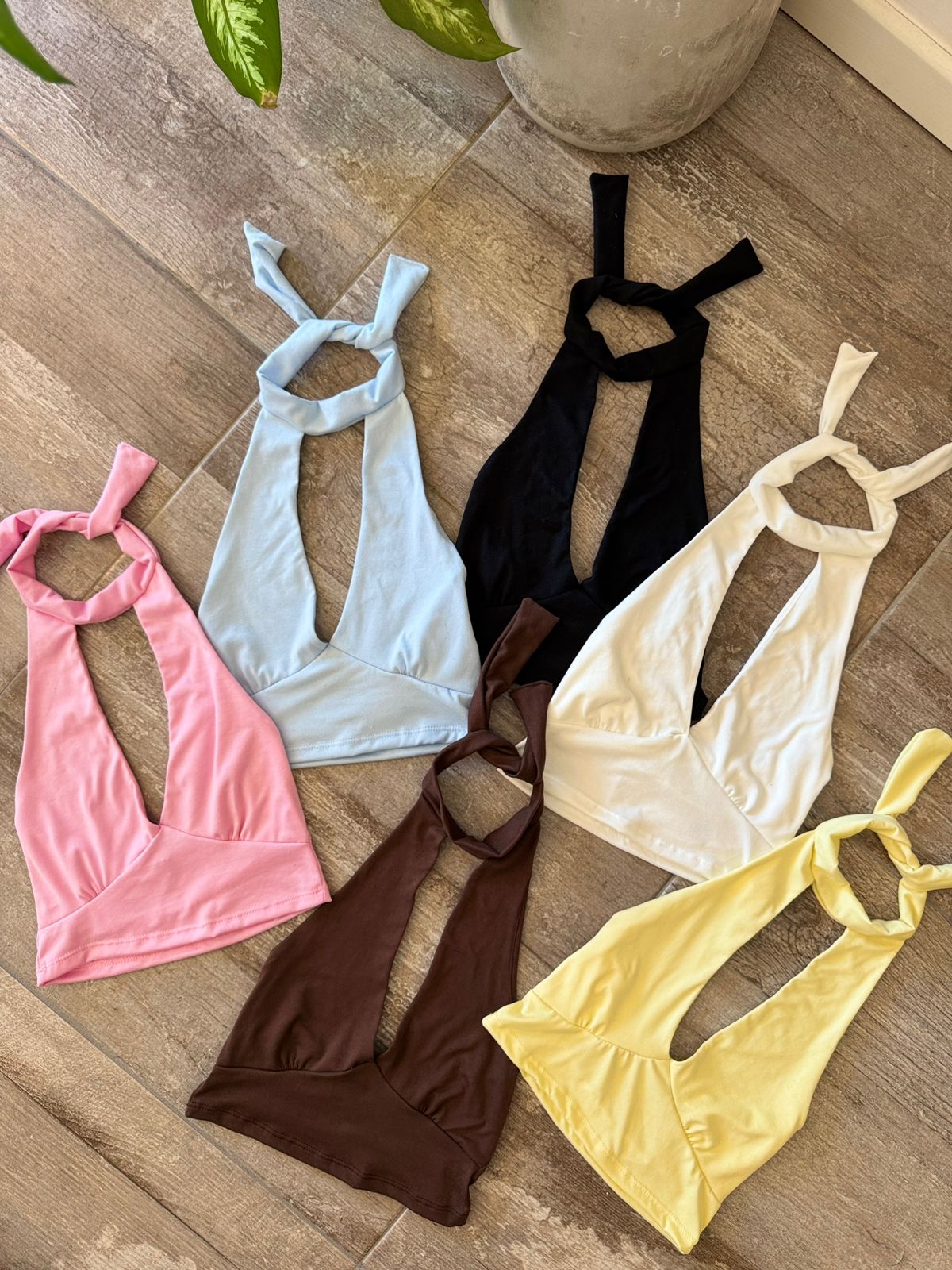 Top escotado V lazo cuello Modal soft