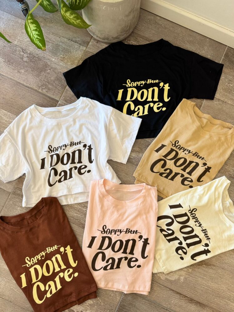 Remera Crop “I DONT CARE” Jersey - Imagen 2