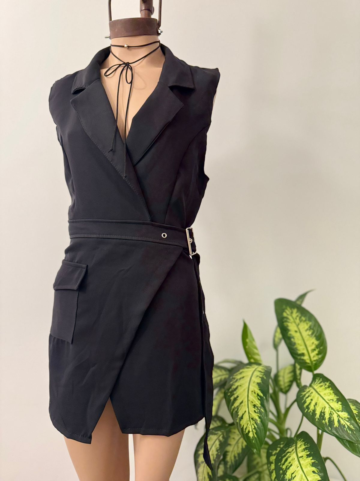 Chaleco Vestido con Cinto cruzado HEBILLA Crep sastrero