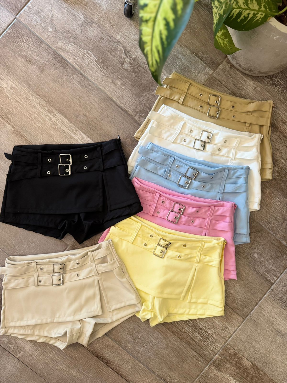 Skort Sastrero doble cinto c/hebilla Crep