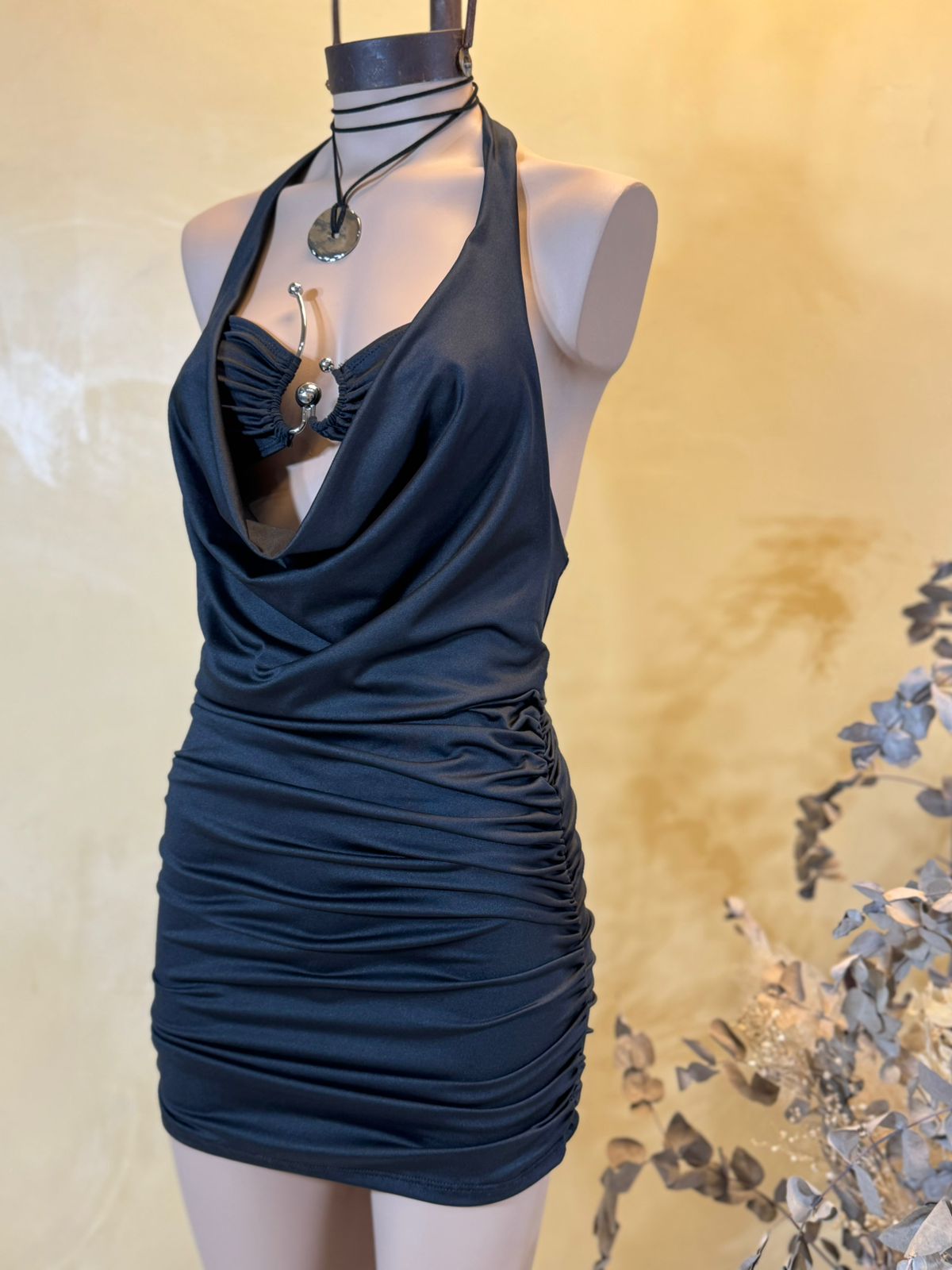 Vestido Corpiño buche Accesorio “W Irregular” full fruncido Microfibra