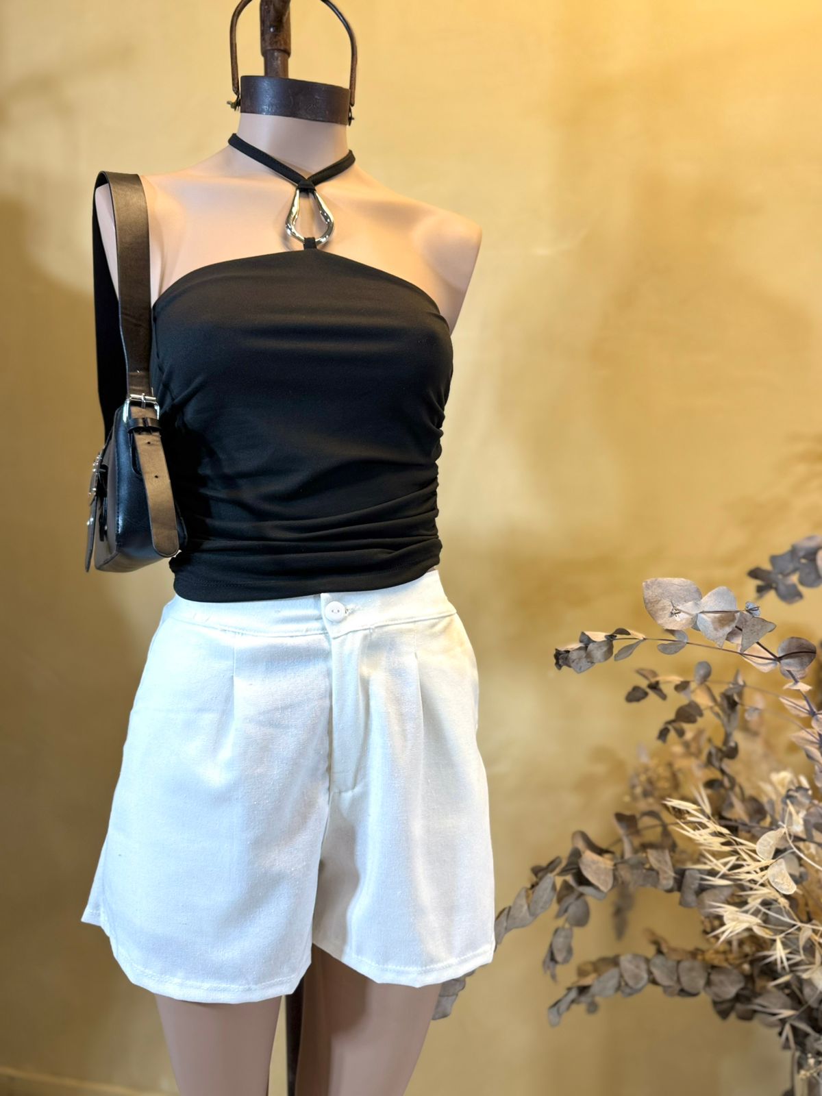 Short pinzado Lino sastrero