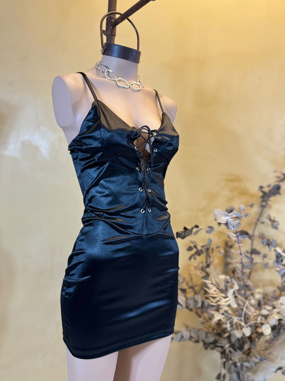 Vestido Corsetero full ojalillo Saten