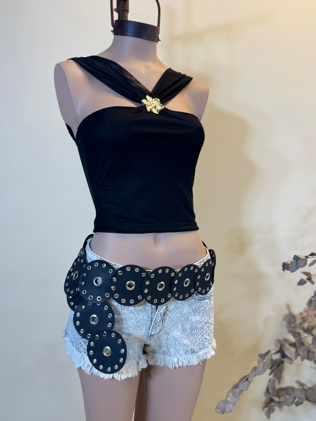 Top breteles anchos en TUL c/Charm FLOR