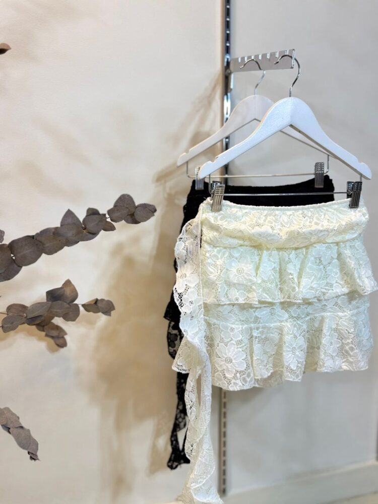 Skort Boho volados y TIRA Encaje - Imagen 2