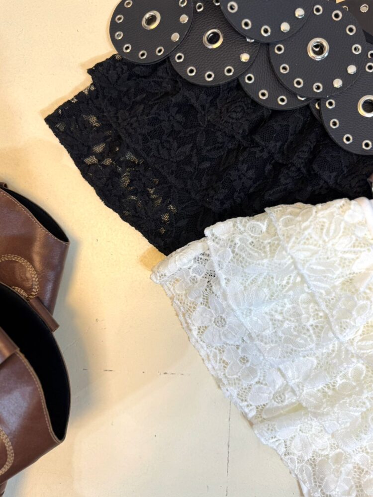 Skort TRES VOLADOS Encaje - Imagen 2