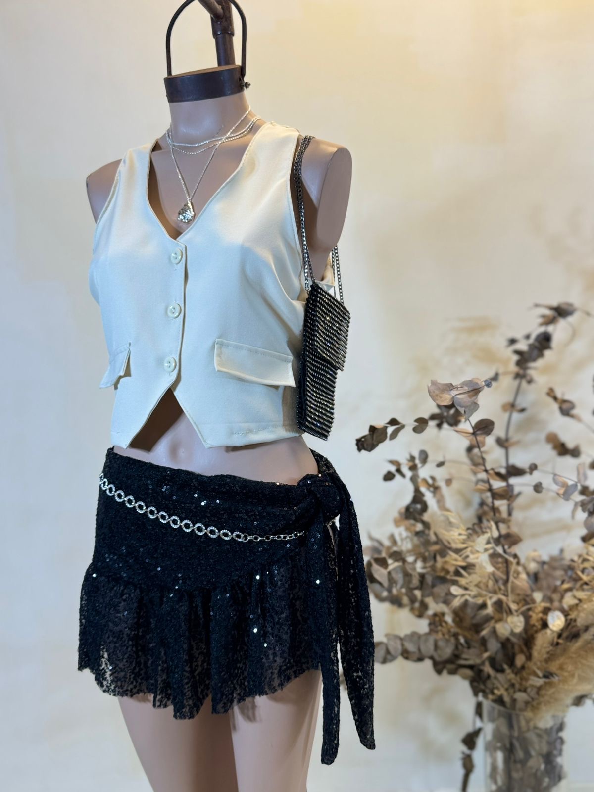 Chaleco Crop botones Crep sastrero