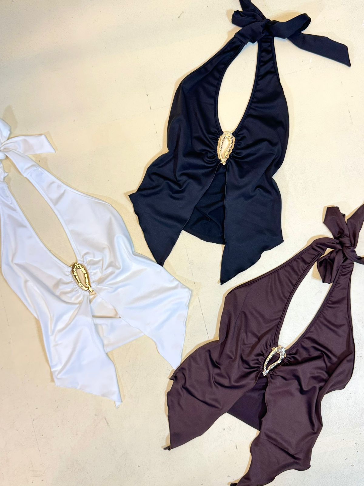 Top Marilyn Mariposa GOTA Microfibra