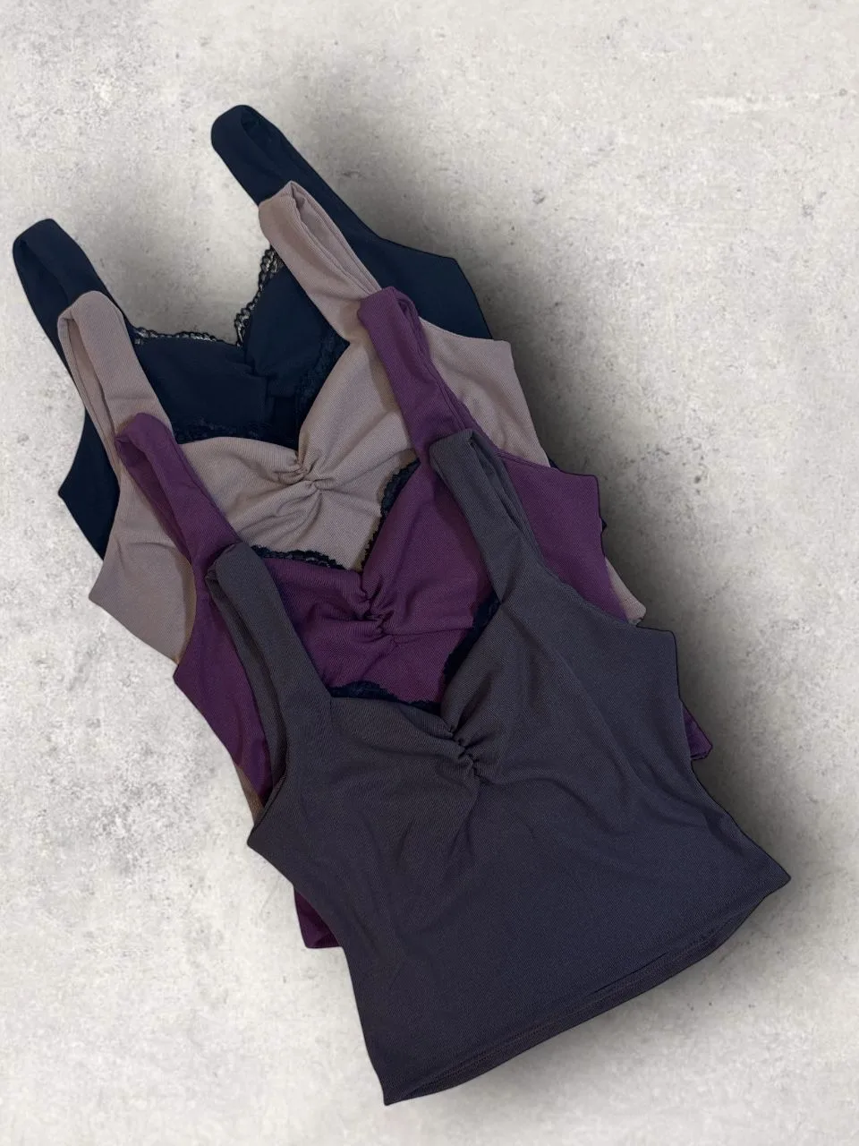 Top escote fruncido c/PUNTILLA CORPIÑO INTERIOR Morley ribb