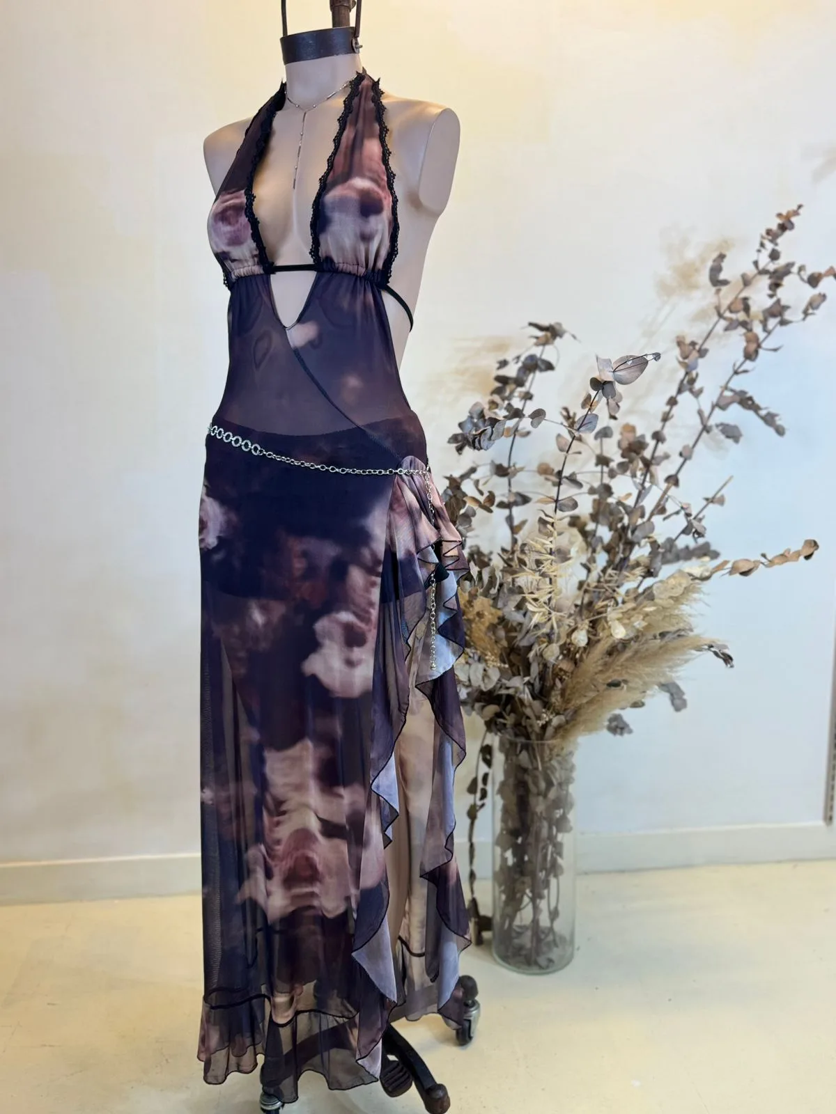 Maxivestido super tajo VOLADO c/PUNTILLA Pecheras MicroTUL SUBLIMADO